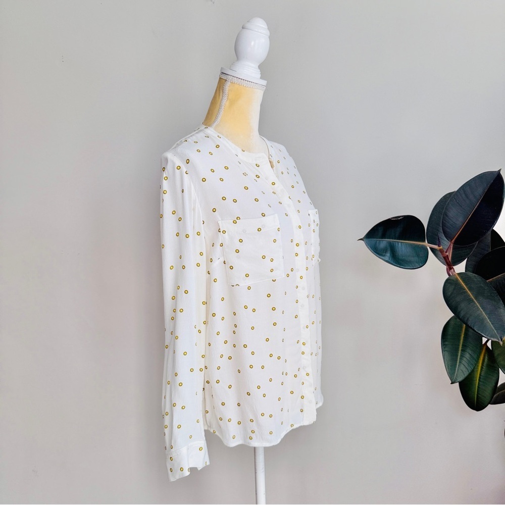 Boden printed button down collarless shirt - Picture 3 of 6